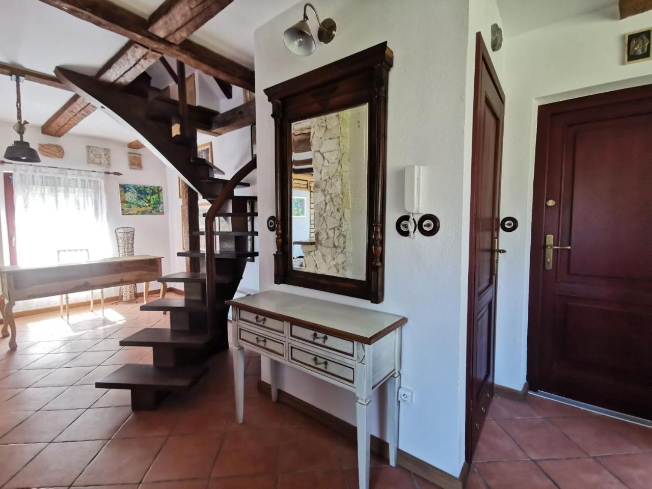Apartment Samotnia W Ogrodzie *
